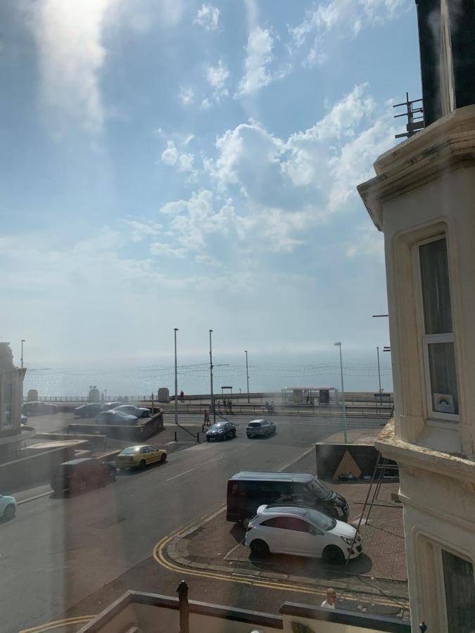 No2 Wilton Parade Blackpool Exterior photo